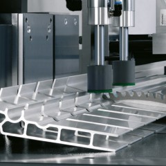 Aluminium profielen SAS 142/44 Zaagautomaat SAS 142/44 elumatec