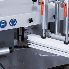 Aluminium profielen AF 222/02 Uithoekfreesmachine AF 222/02  elumatec