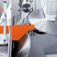 Aluminium profielen AKS 134/00 Uithoekzaagmachine AKS 134/00  elumatec