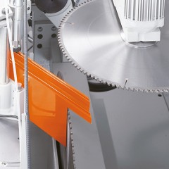 Aluminium profielen AKS 134/00 Uithoekzaagmachine AKS 134/00 elumatec