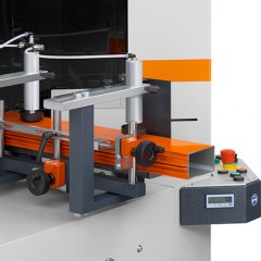 Aluminium profielen AKS V-550 Uithoekzaagmachine AKS V-550 elumatec