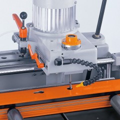 Prodotti per lavorazione Alluminio AS 70/44 Pantografo a mandrino singolo AS 70/44 elumatec