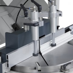 Products for machining aluminium TS 161/00 Table saw Table saw TS 161/30 Elumatec