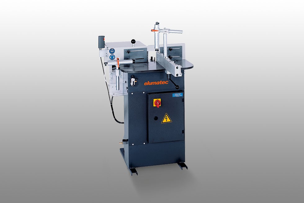 AF 221 - Uithoekfreesmachine elumatec